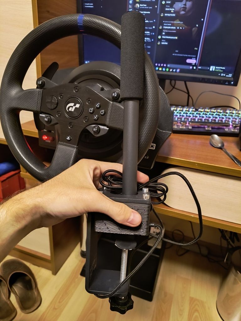 Thrustmaster t300rs + hamulec ręczny
