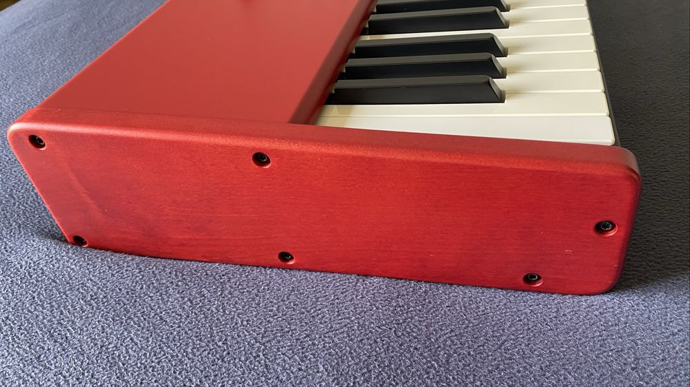 Nord Electro 6HP 73 + Case