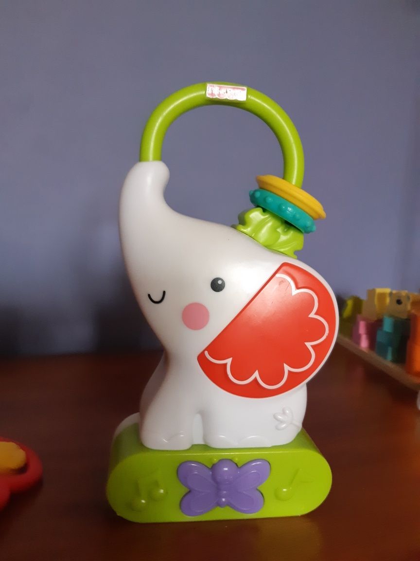 dla dziewczynki grający słonik szumiś Fisher Price, lala, motyl+gratis