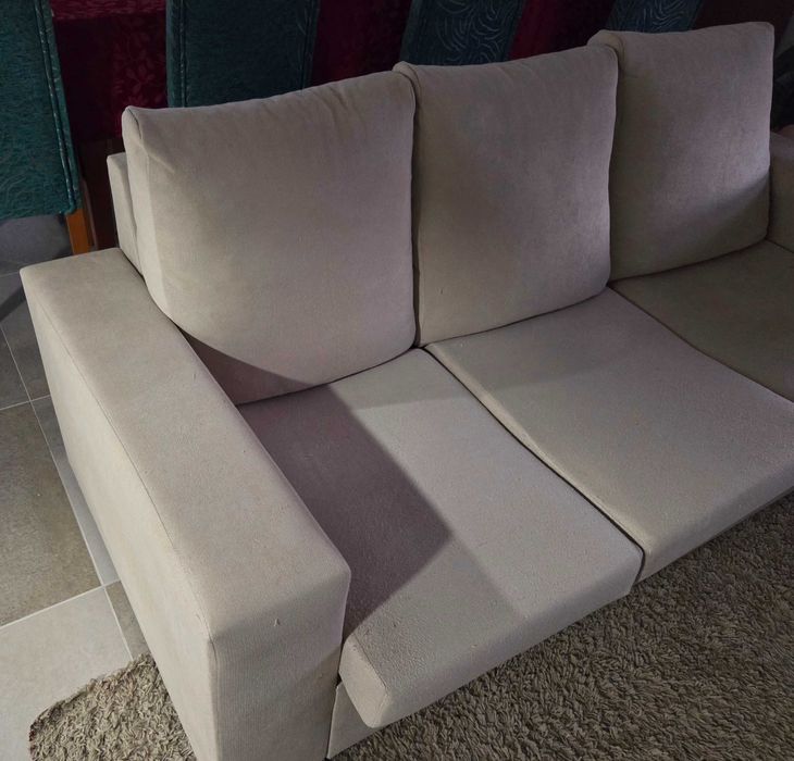 Sofa 3 lugares + chaise / puff