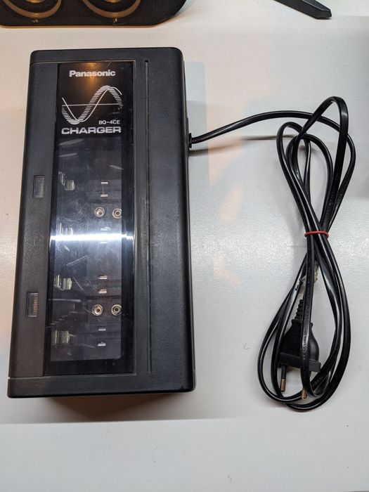 Ładowarka do akumulatorków Panasonic BQ-4CE