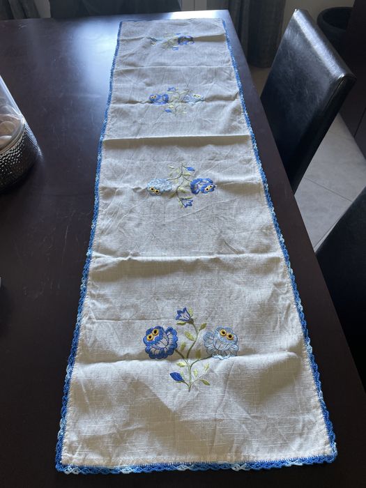 Caminho de mesa.