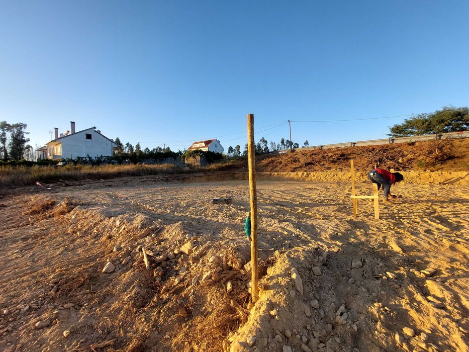 2 Lotes de terreno com viabilidade de construção - Oleiros