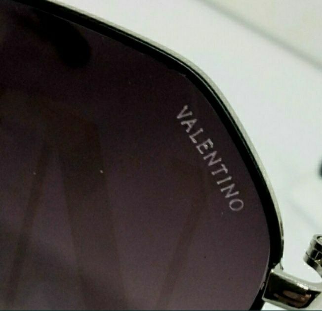 Valentino очки женские серо фиолетовые с логотипом бренда на линзах