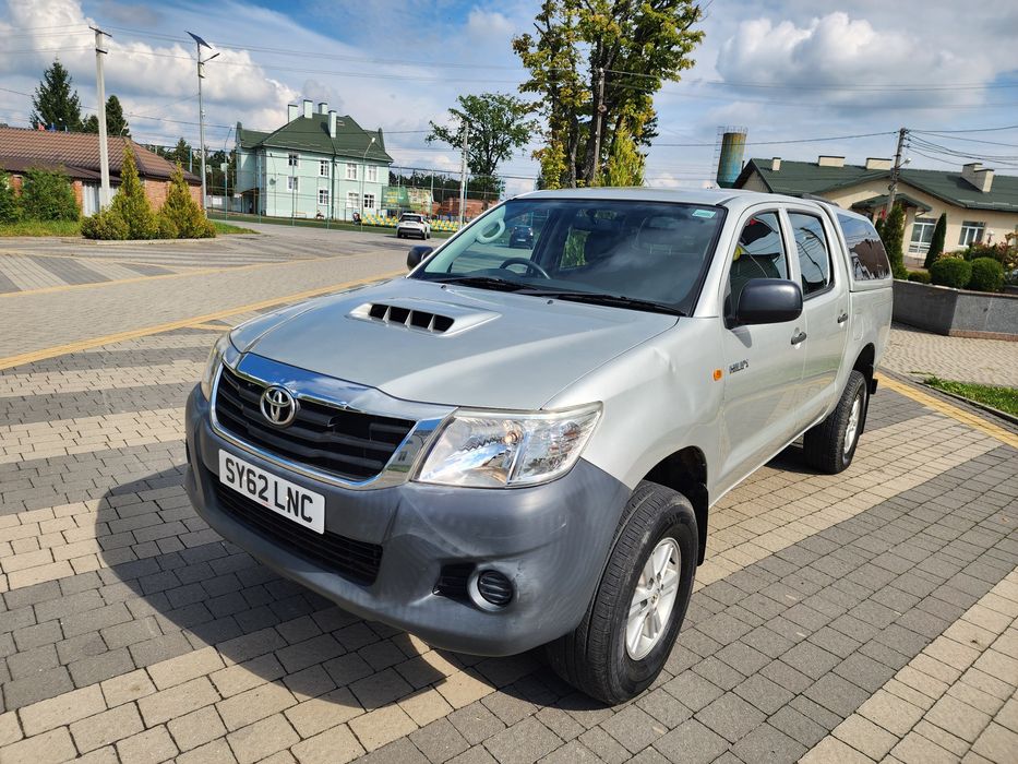 Toyota Hilux 2.5 diesel 2014 рік ІДЕАЛ!