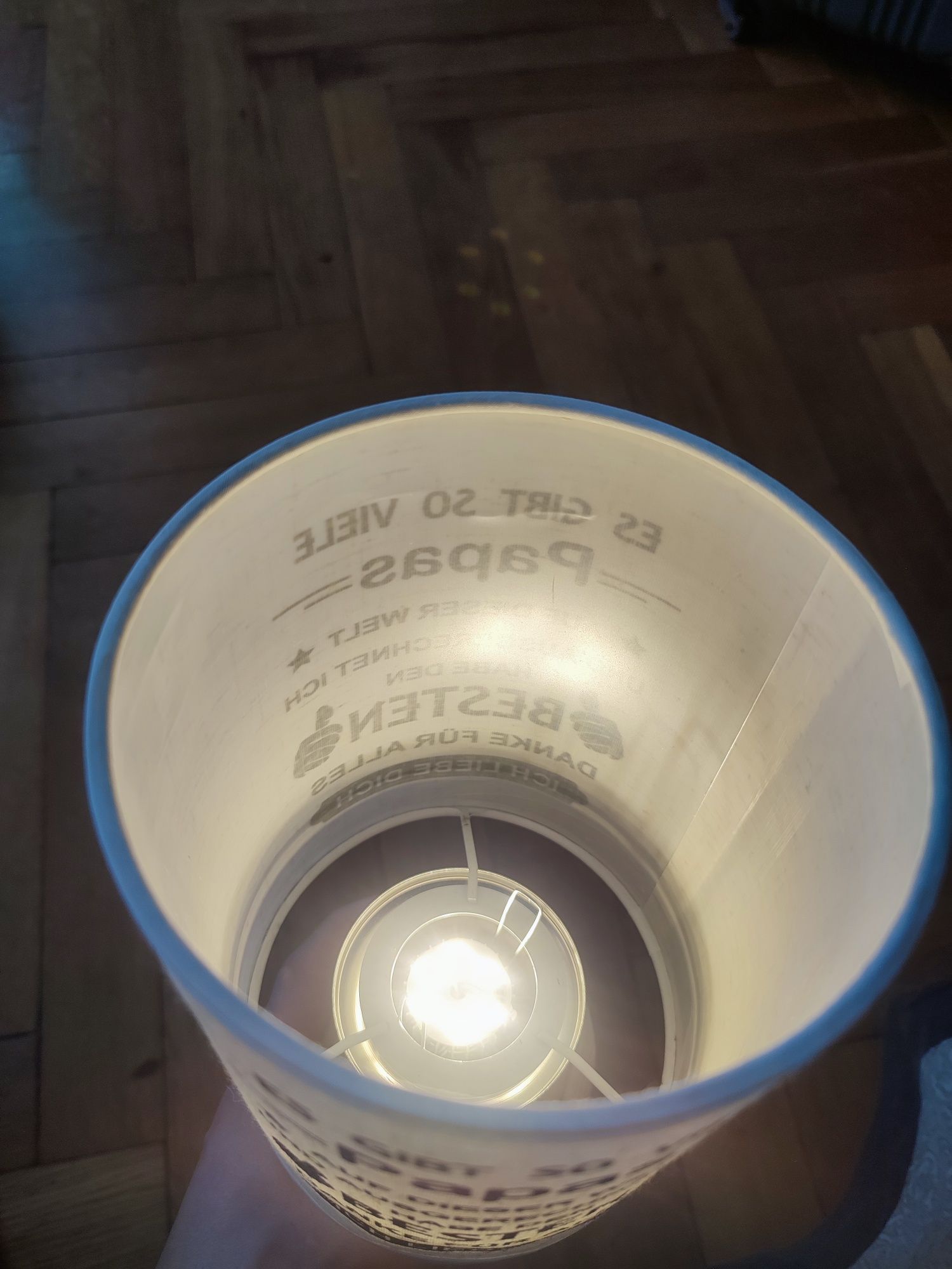 Lampa stołowa do biura