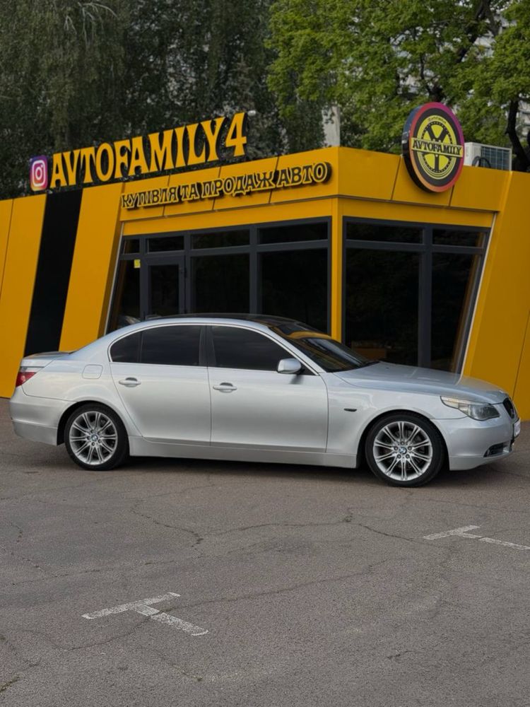 Продам BMW 5-series E60 3.0 дизель