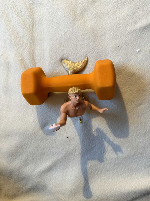 Enfeite sereio merman em porcelana com glitter – vários