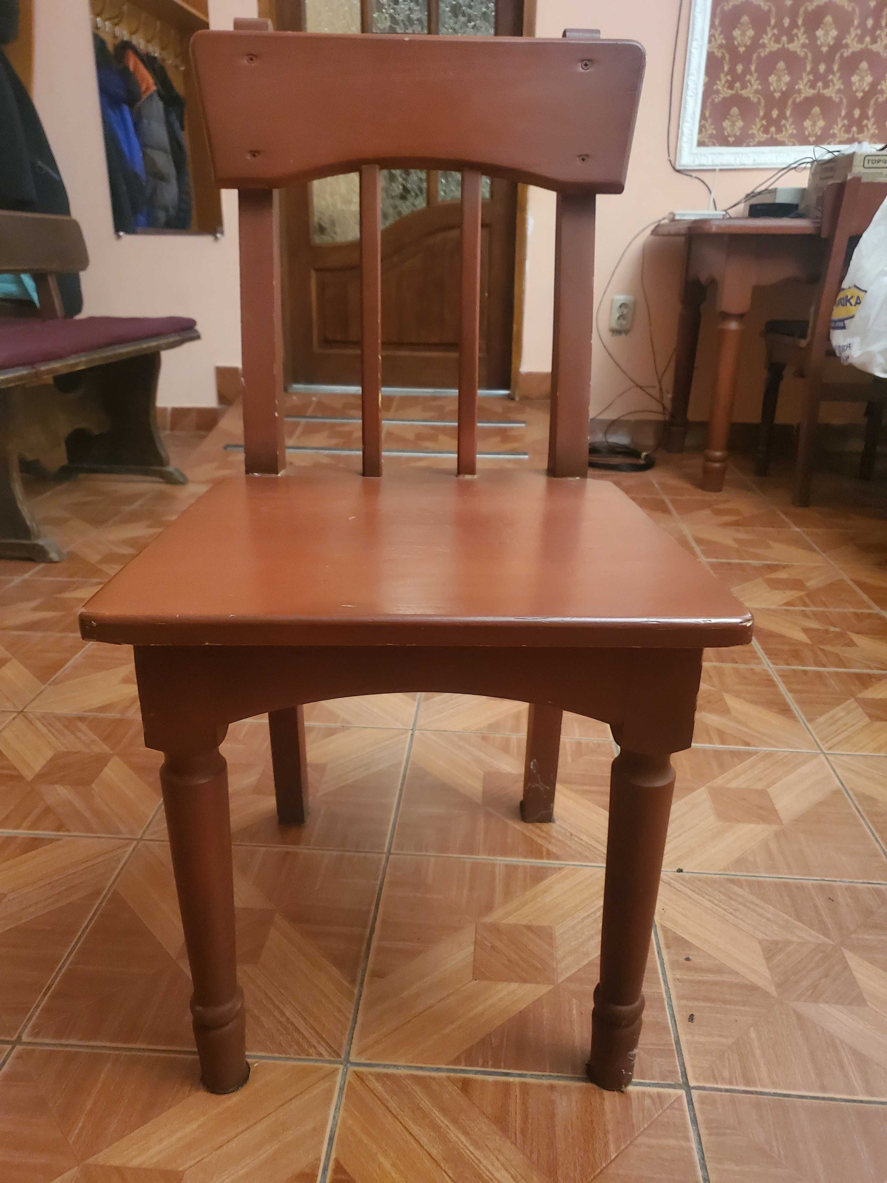 Мебель для для дома и кафе.