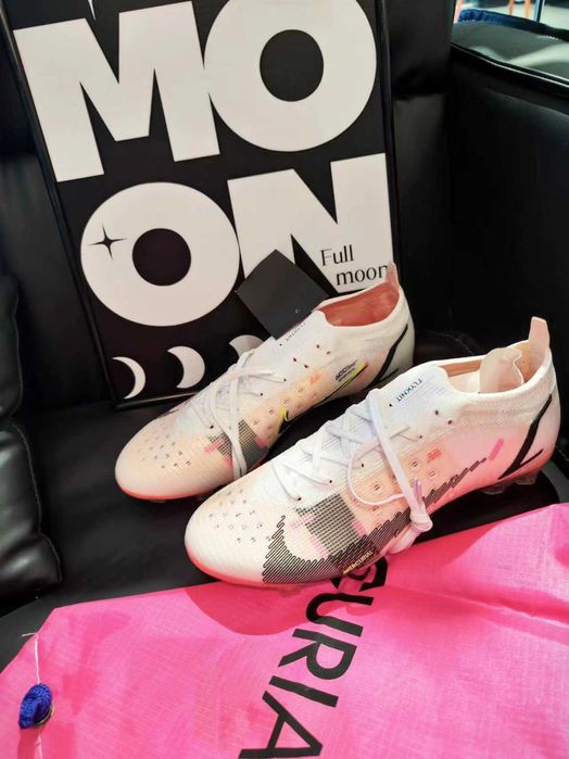 korki Nike Mercurial Vapor XIV Elite FG Rozmiar 44 Piłkarski korki