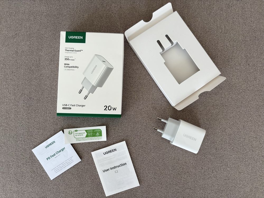 Зарядное устройство Ugreen USB Type-C PD QC 20W блок питания блочок
