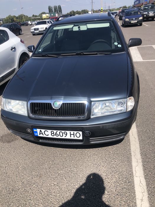 Шкода Октавія Тур,1'6 Бензин.