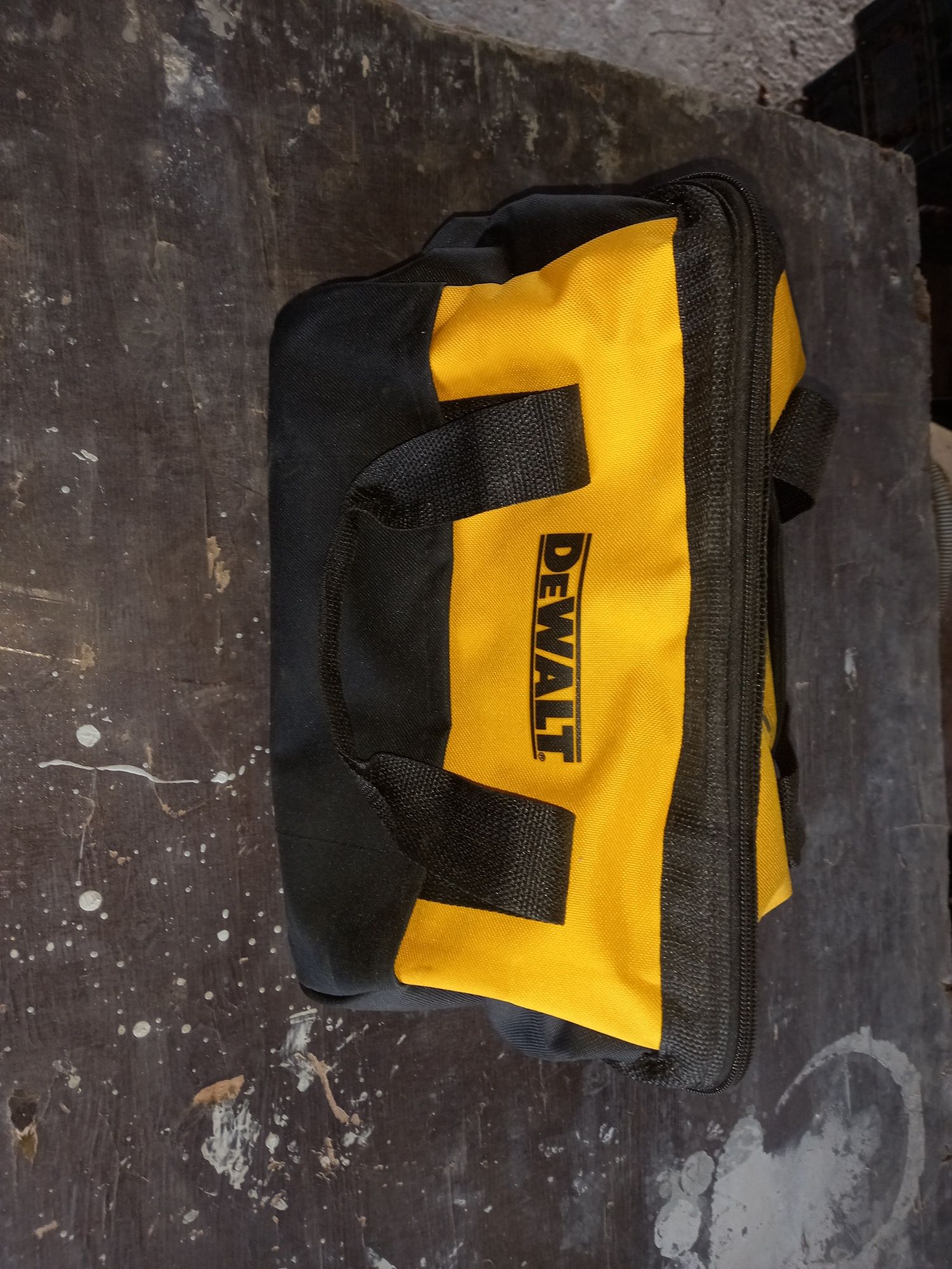 Dewalt шуруповерт