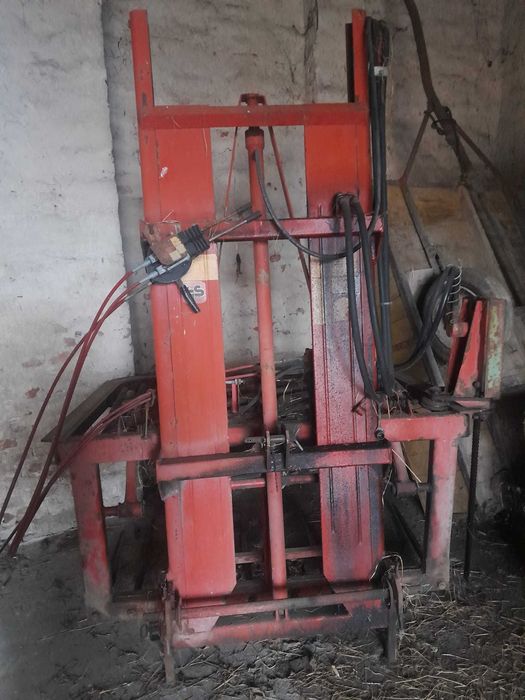 Sprzedam wybierak/wycinak Strautmann Hydrofox HD2