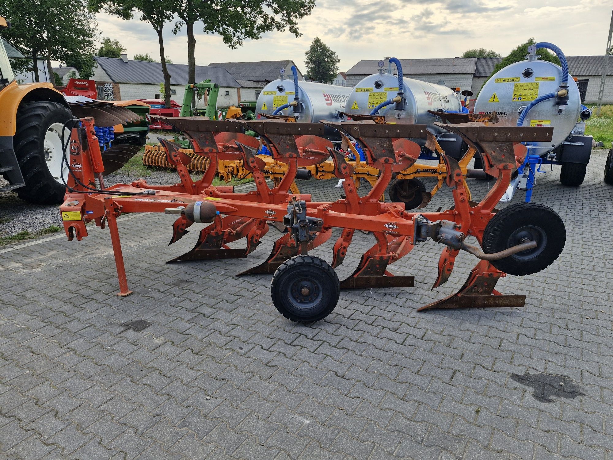 Pług obrotowy 4-skibowy Kuhn Multimaster 100 Huard hydrauliczne zabezp