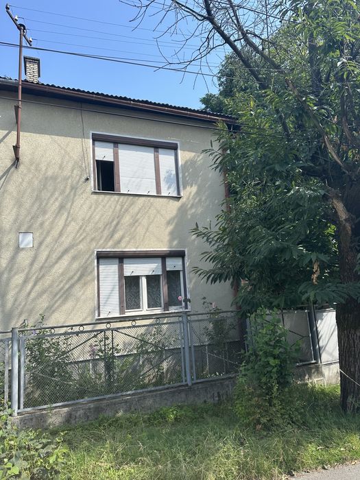 Будинок напівособняк м.ХУСТ