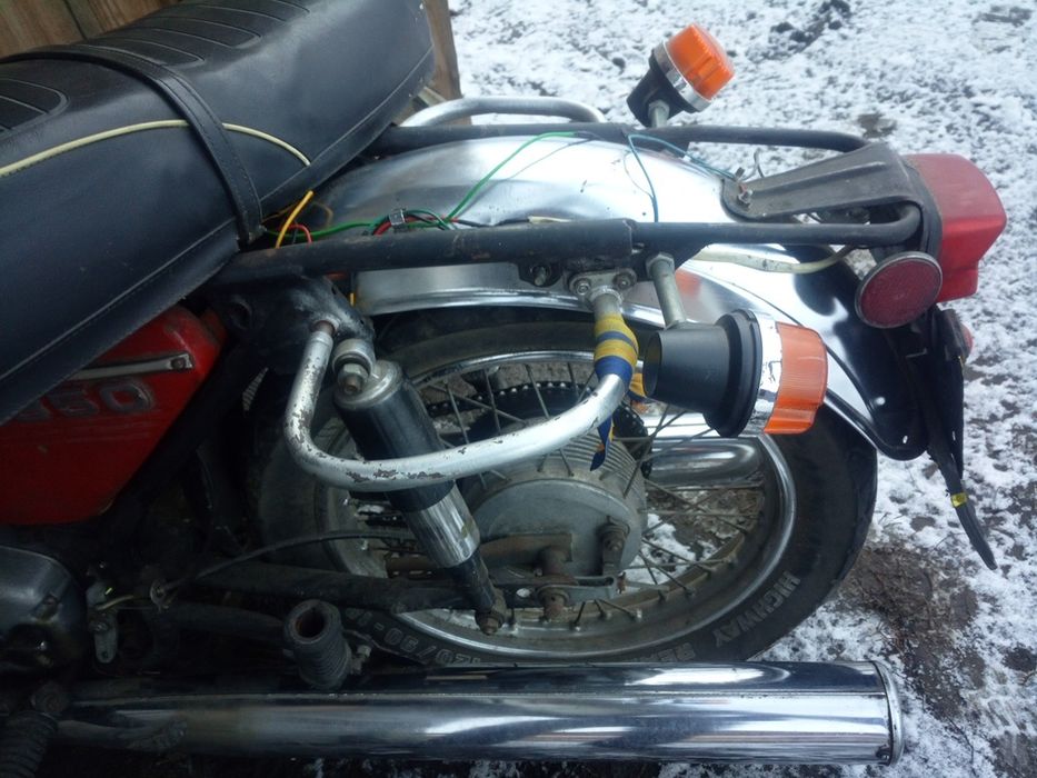 В зборі колесо на 18 ява 634-638 двигуни бак сідіння труби вилка руль