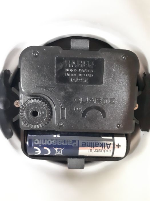 Porcelanowy zegar kominkowy Tajwan