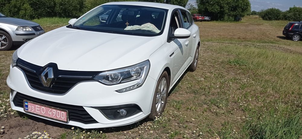 Renault Megan 4 zeen