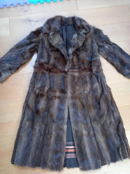 Futro z norek brązowe
