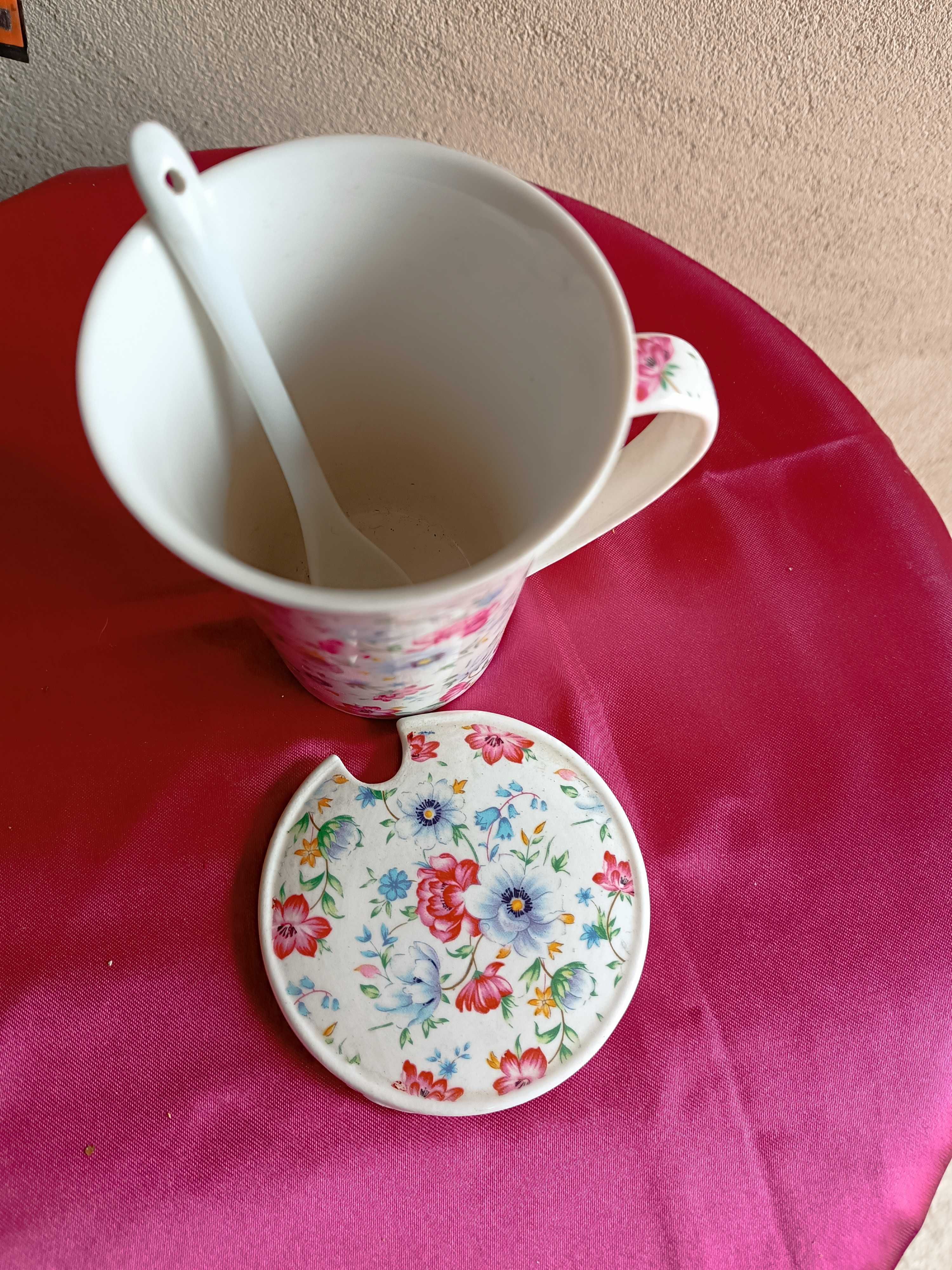 Chávena Termo de chá ou café, com colher em porcelana da China