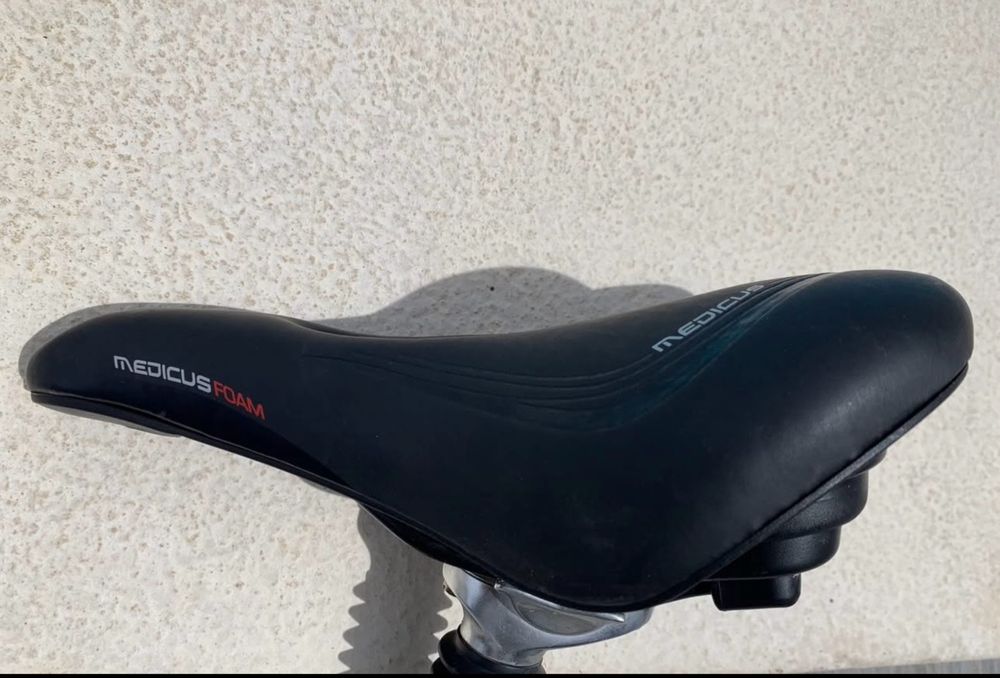 Selim usado mas está como novo