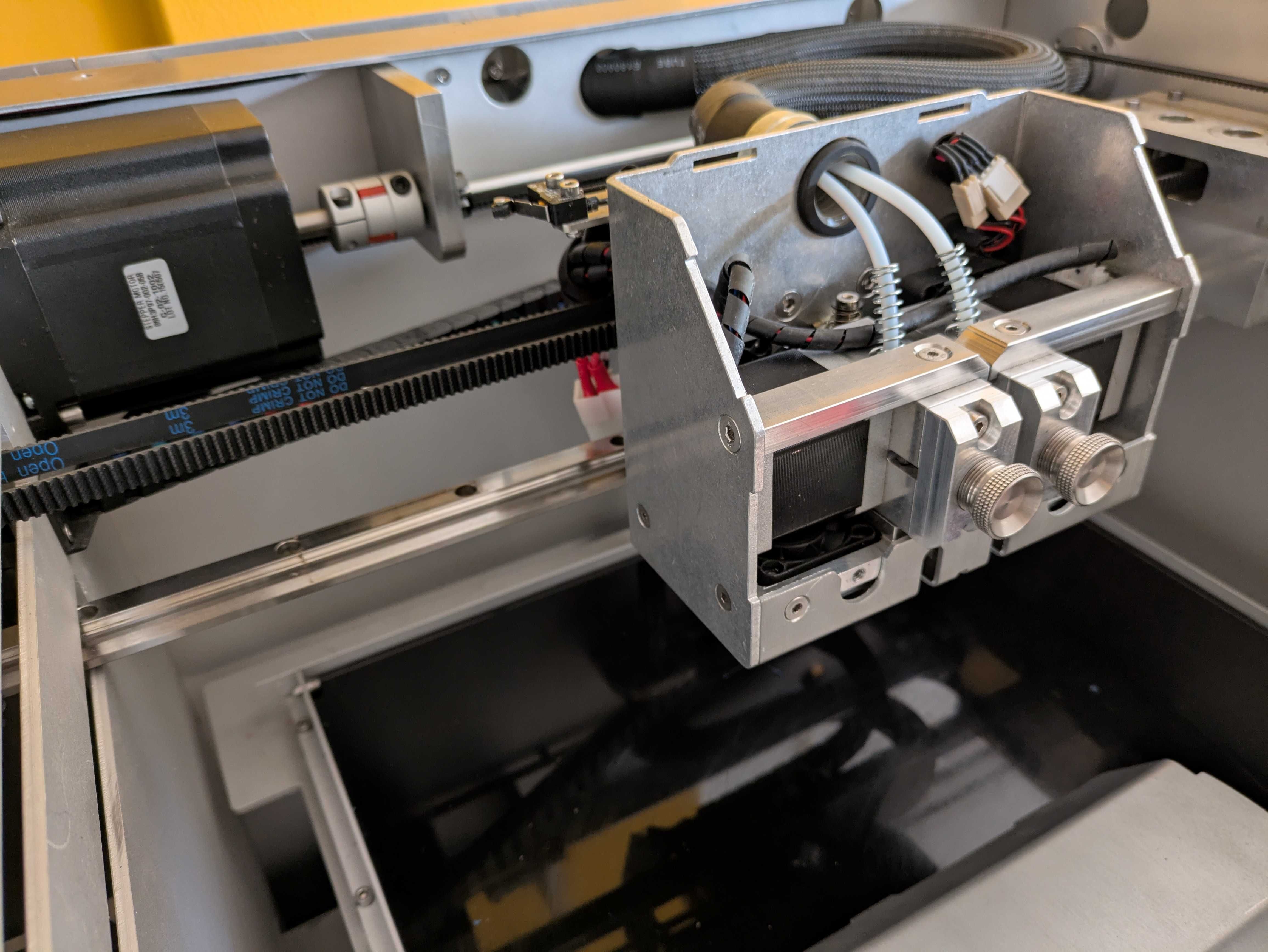 Impressora 3D Profissional Leapfrog Xeed 2.0