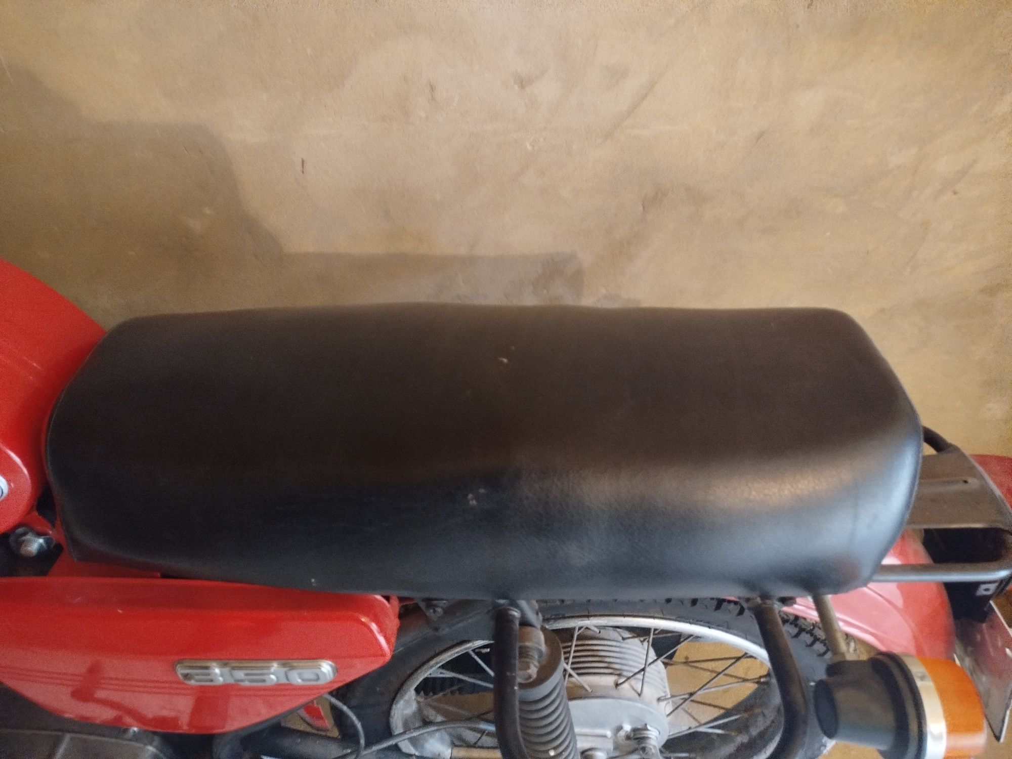 Продам Яву в ідеальному стані