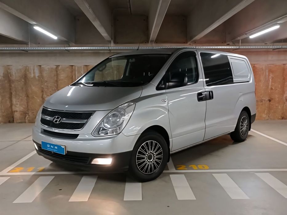 Hyundai H-1