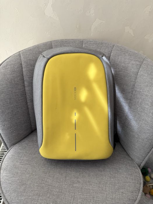 Рюкзак для ноутбуку XD Design Bobby Compact Anti-Theft 14” (Yellow)