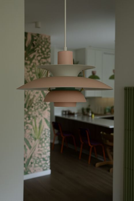 Designerska lampa w stylu Ufo - nowa