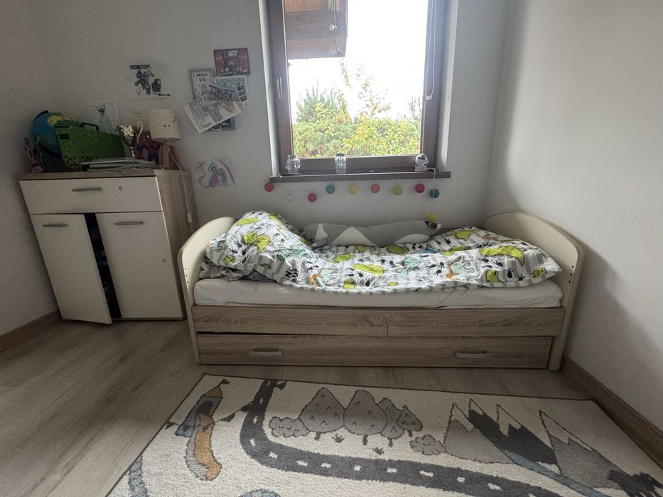 Łóżko dziecięce z pojemnikiem na posciel