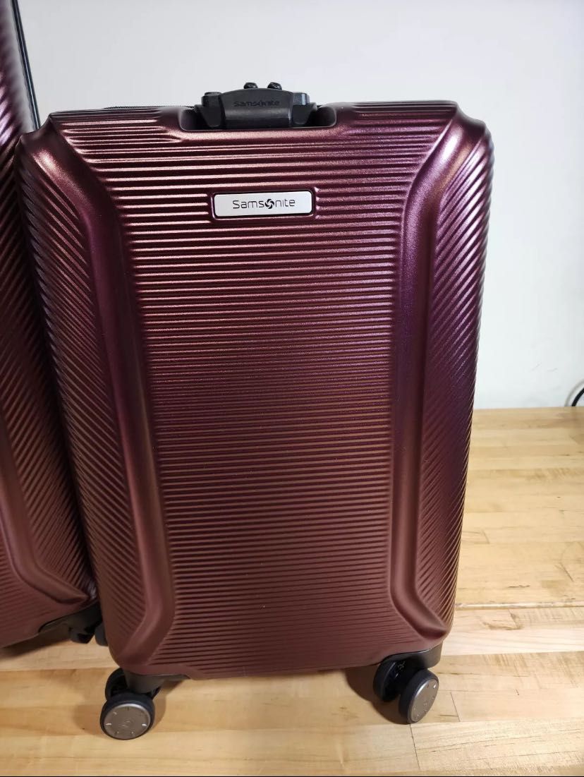 Чемодан Валіза Samsonite Element Red 100%Plicarbonate