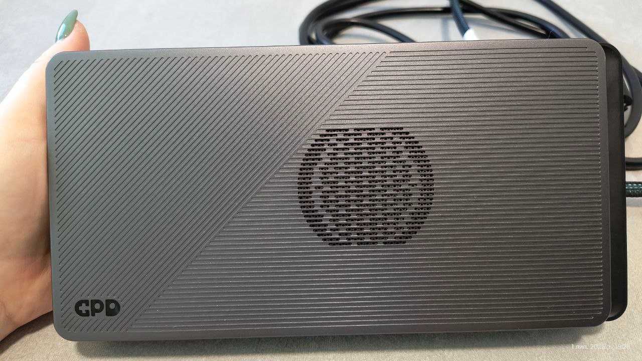 Зовнішня відеокарта GPD G1 7600M XT (eGPU) – Radeon RX 7600M XT, USB4