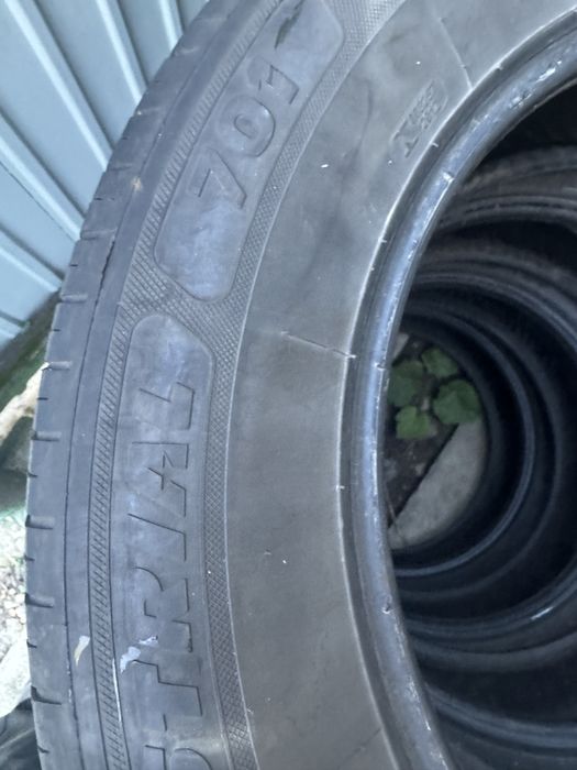 Резина всесезонная 225/60/18