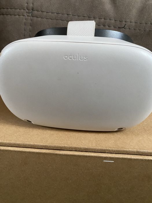Продвм Oculus quest 2