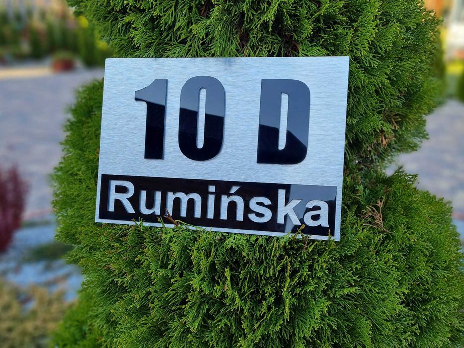 Tabliczka adresowa numer domu AluPlex3D aluminium + czarne szkło akryl