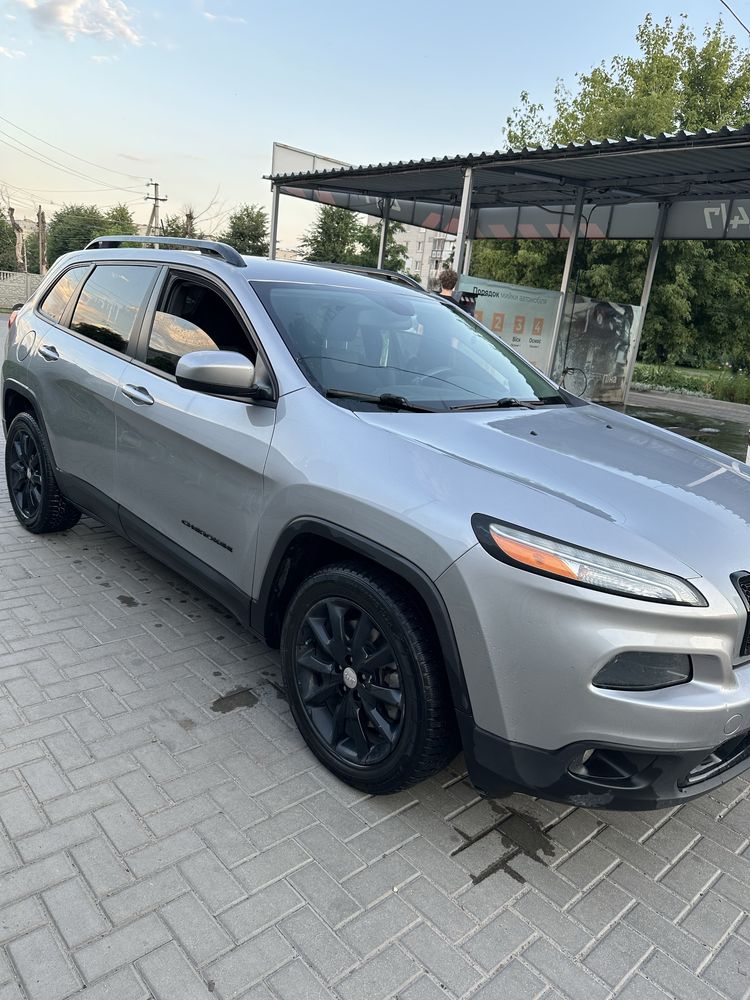 Джип Черокі (Jeep Cherokke) автомат