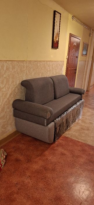 Kanapa z pojemnikiem na pościel duża powierzchnia do spania po rozłoże