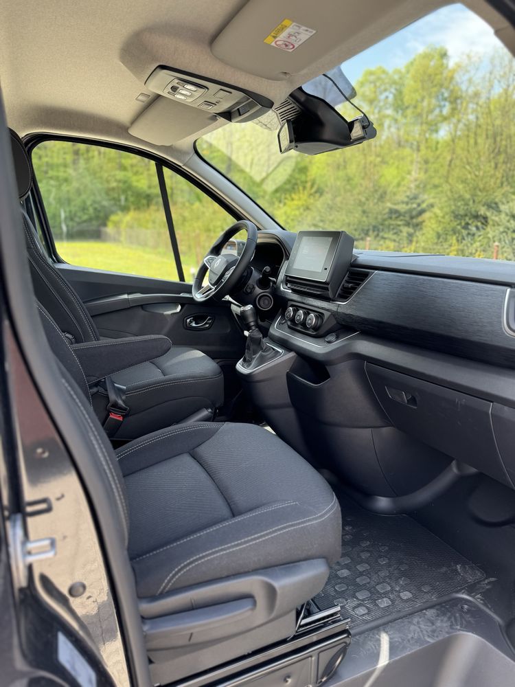 Do Wynajęcia Renault Trafic 2,0 Cdti 8/osobowy long