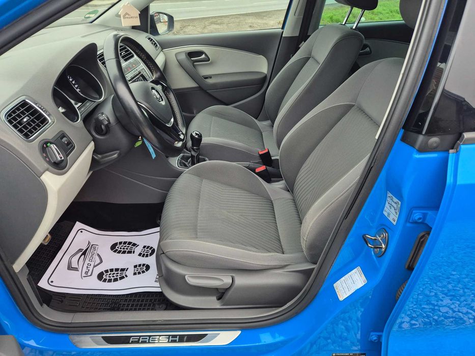 VOLKSWAGEN POLO 2014 1.0 Mpi FRESH Alufelgi nowe opony Serwis 2 klucze