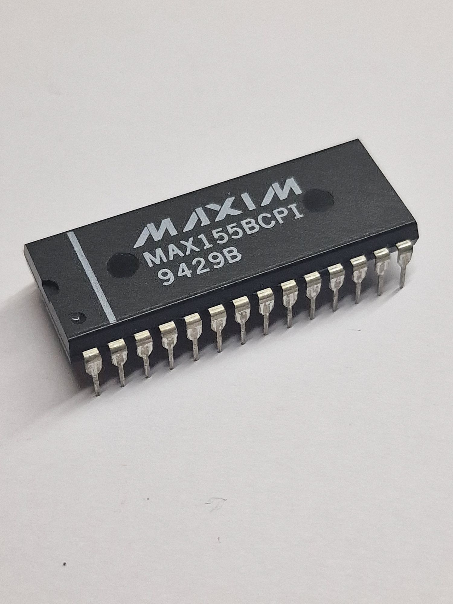 #928   MAX155BCPI/ MAX155 BCPI