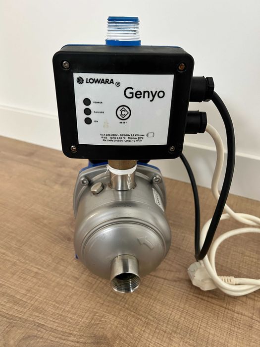 Bomba Lowara com controlador de pressão Genyo