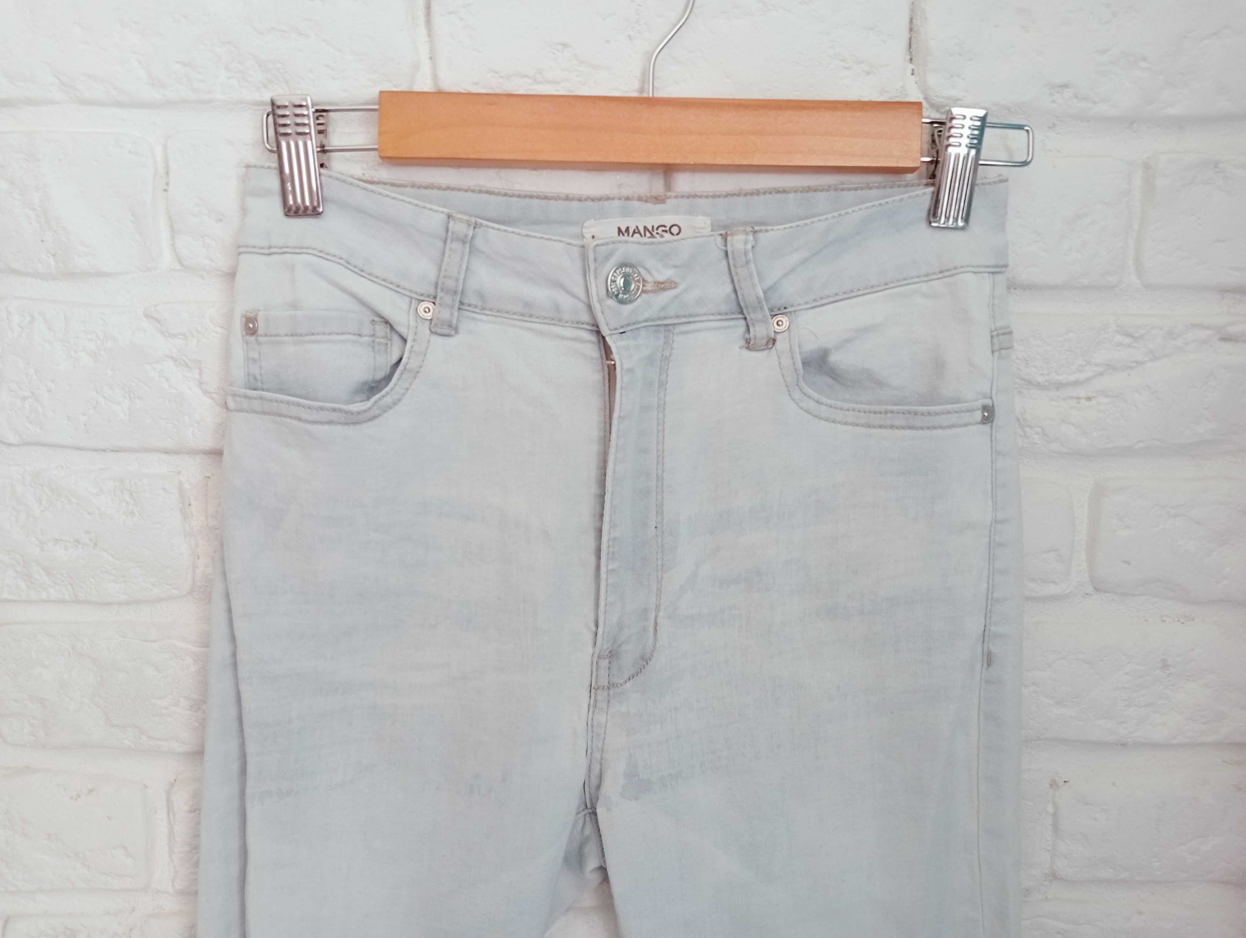 Jeansowe jasno niebieskie spodnie rurki skinny elastyczn S/38/10 Mango