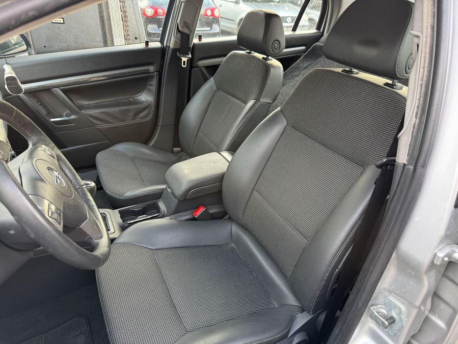 FOTELE PRZEDNIE OPEL VECTRA C LIFT Z157