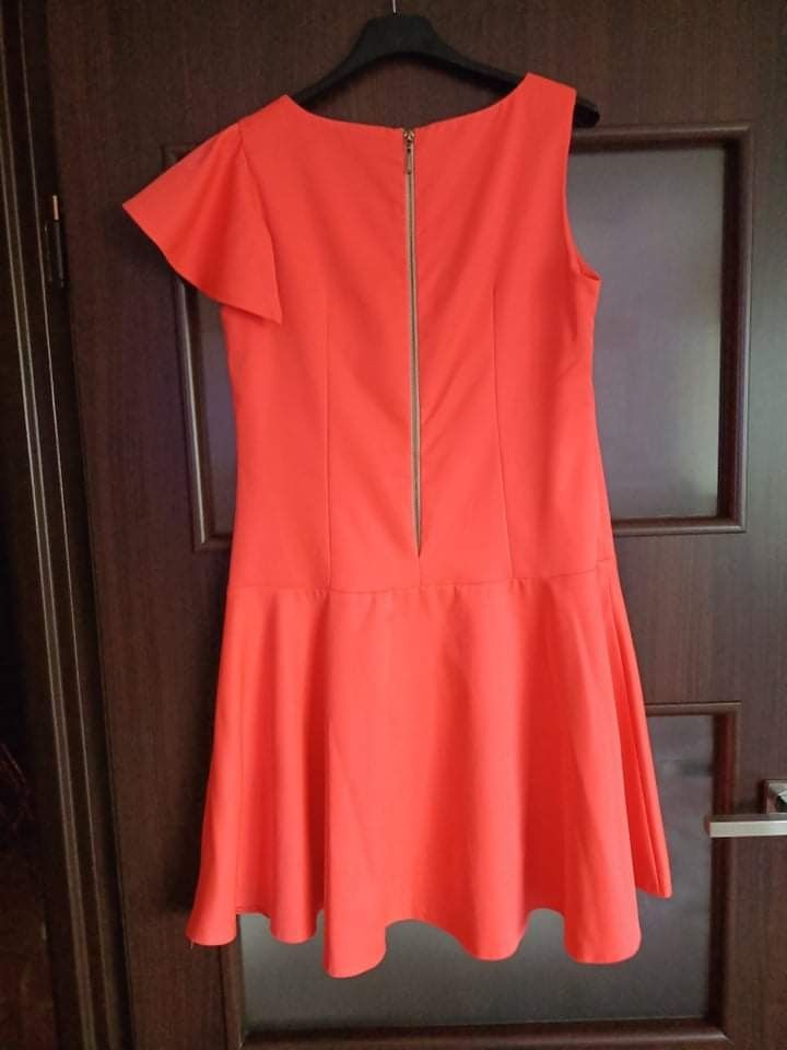 Śliczna sukienka Elisabetta Franchi S/M