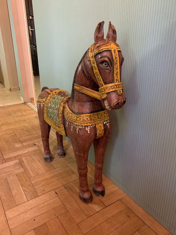 Figura konia przywieziona z Indii