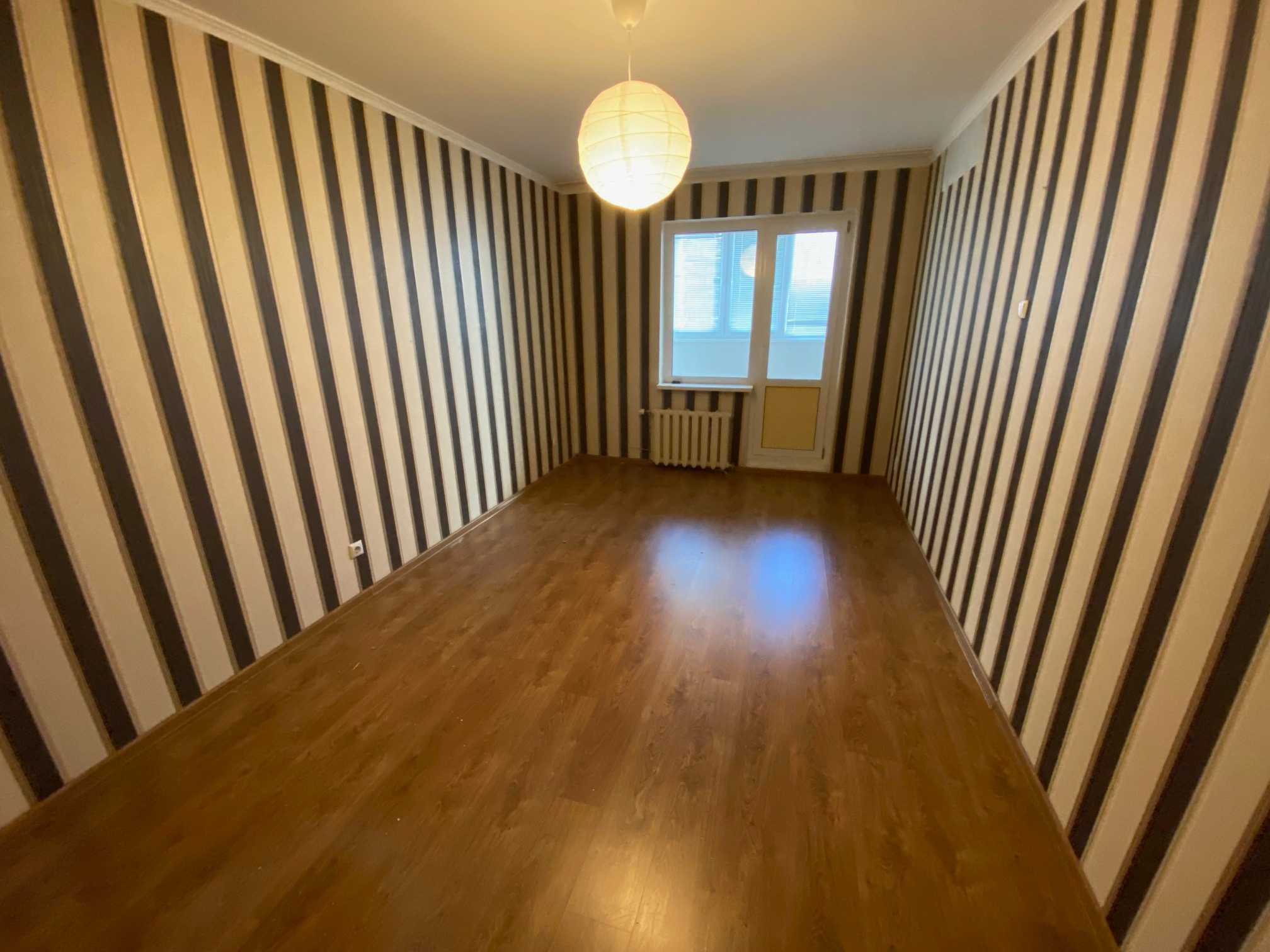 Продаж 2-к квартири 73,3 м2. м.Київ, вул.Драгоманова, 1-Б.   85000$
