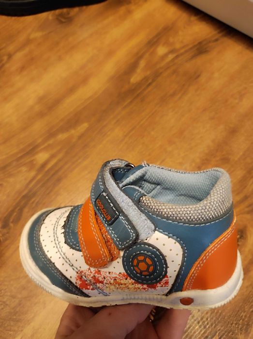 Buciki dla niemowlaka rozmiar 21