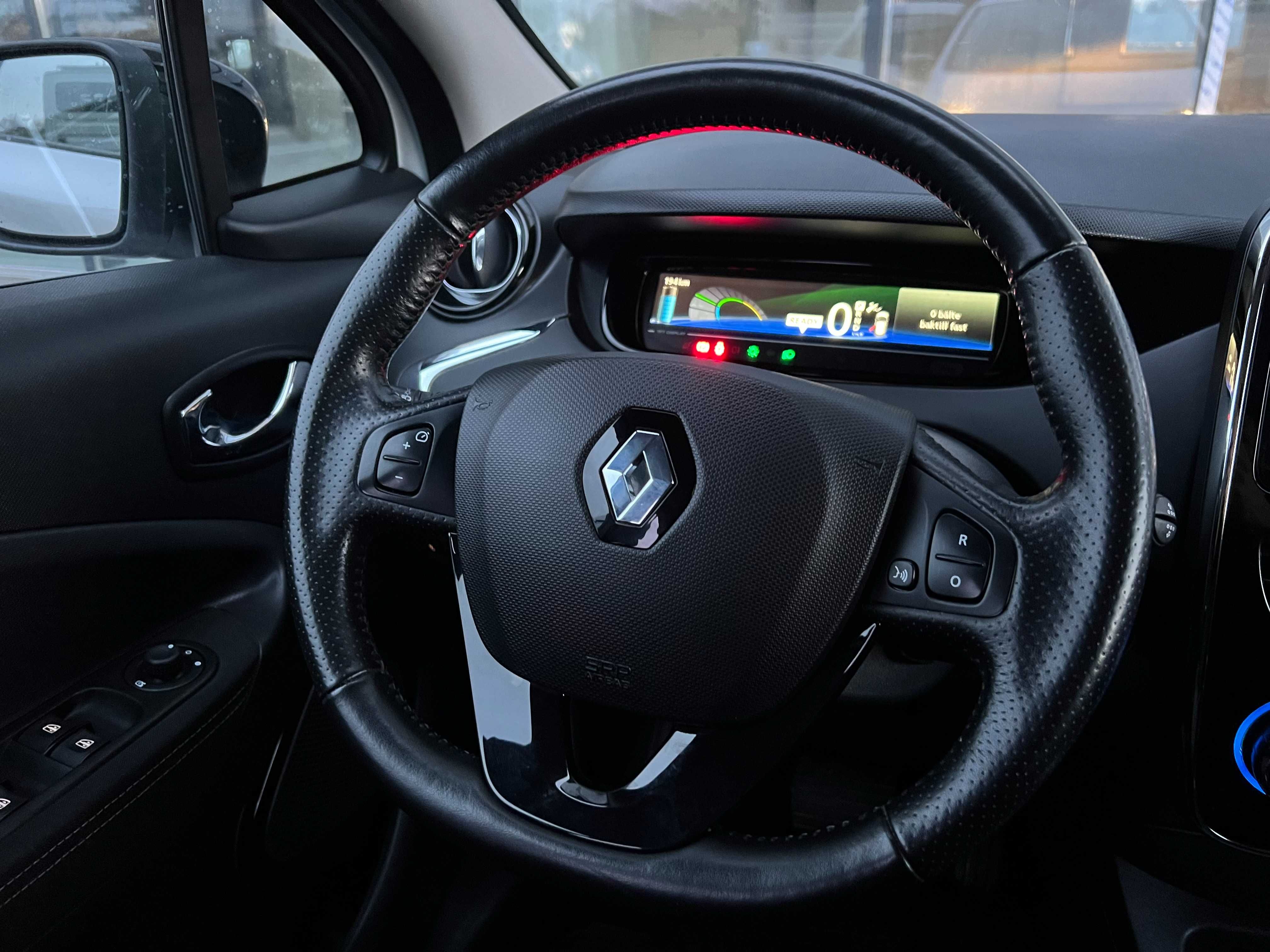 Renault Zoe R110 44.1 kWh (108 к.с.) Intense 2018